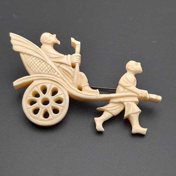 Vintage Carved Celluloid Rickshaw Brooch, Asian Scene Pin, 3 Inches - Picture 2 of 7
